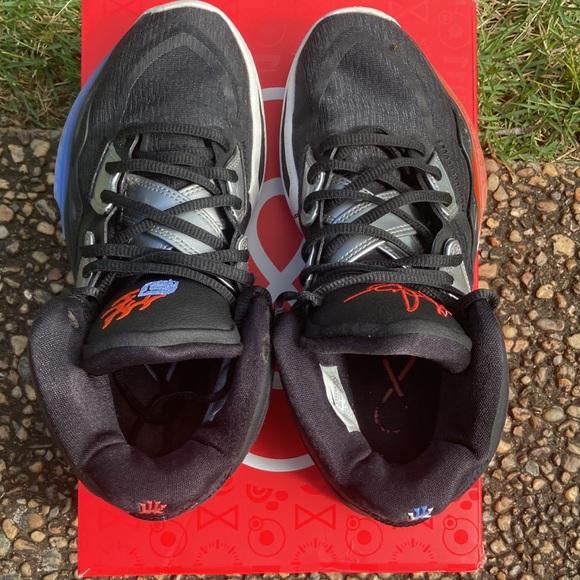 Kyrie Infinity - Picture 5 of 7